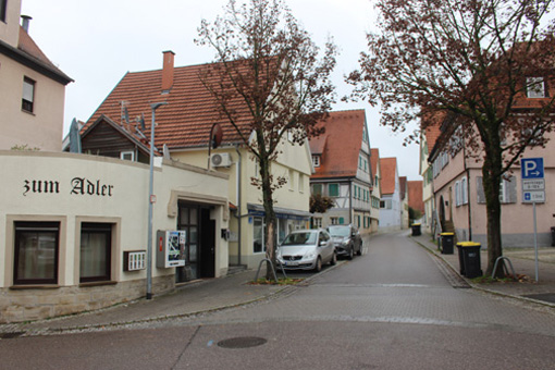 Häuserzeile in Bissingen