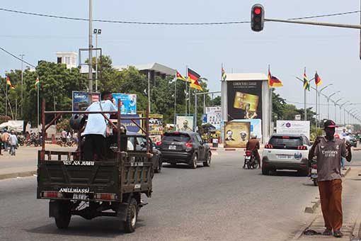 Deutsche Fahnen in Baguida Rond-point Baguida